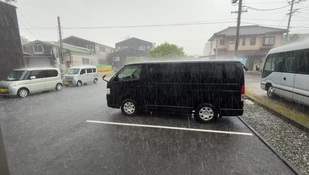 ゲリラ雨